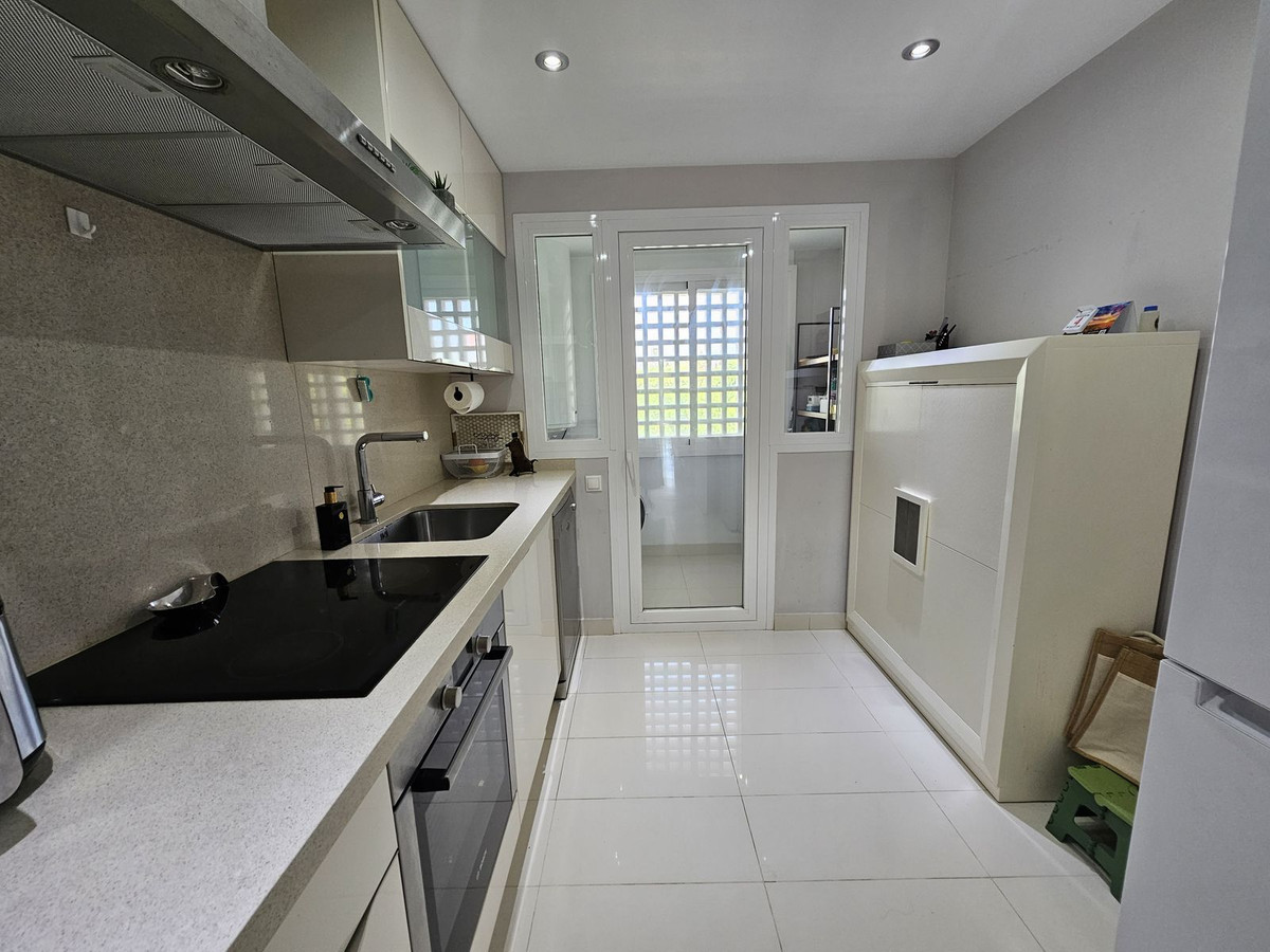 Penthouse te koop in Estepona | 2 slaapkamers H4827676