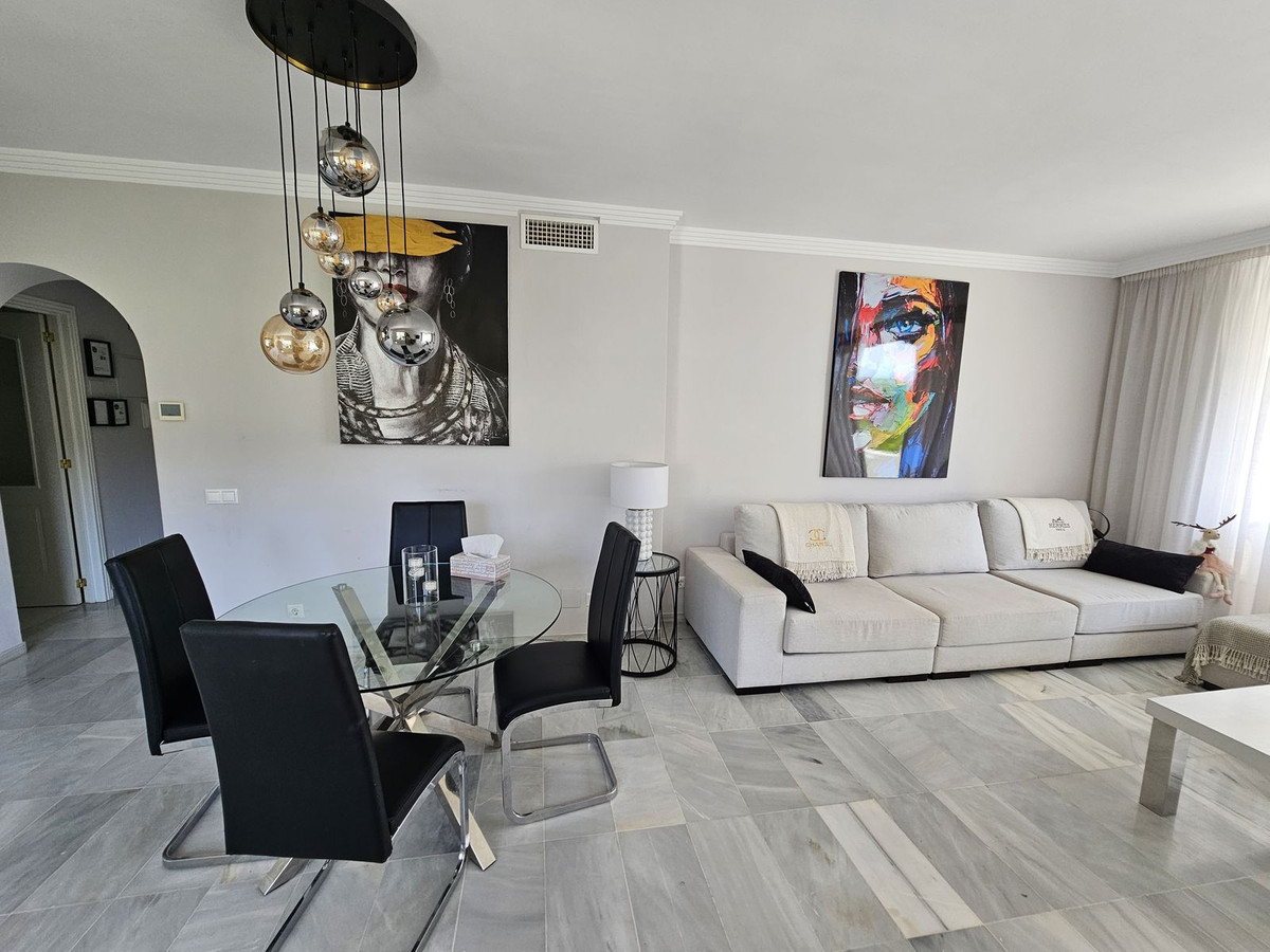 Penthouse te koop in Estepona | 2 slaapkamers H4827676