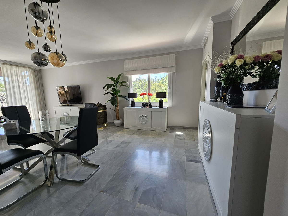 Penthouse te koop in Estepona | 2 slaapkamers H4827676