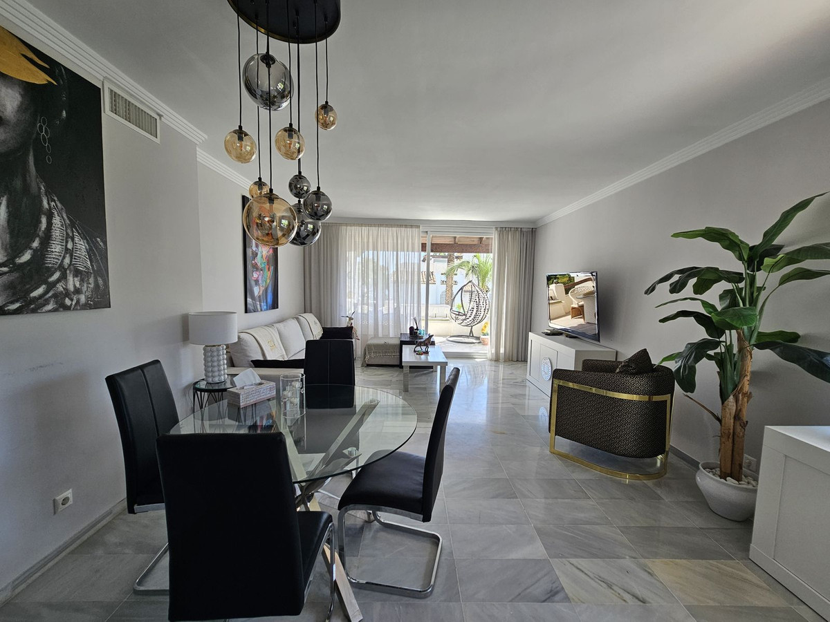 Penthouse te koop in Estepona | 2 slaapkamers H4827676