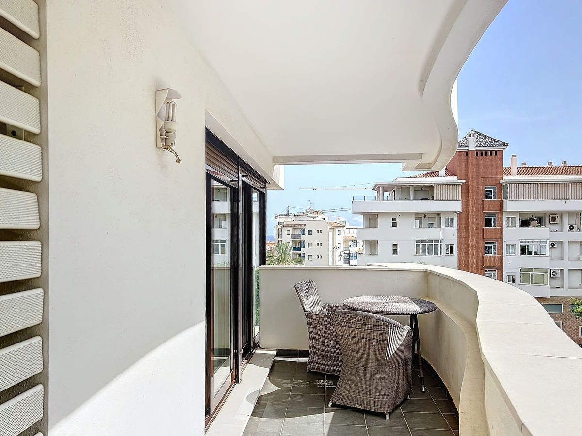 Appartement te koop in Estepona | 3 slaapkamers H4834591
