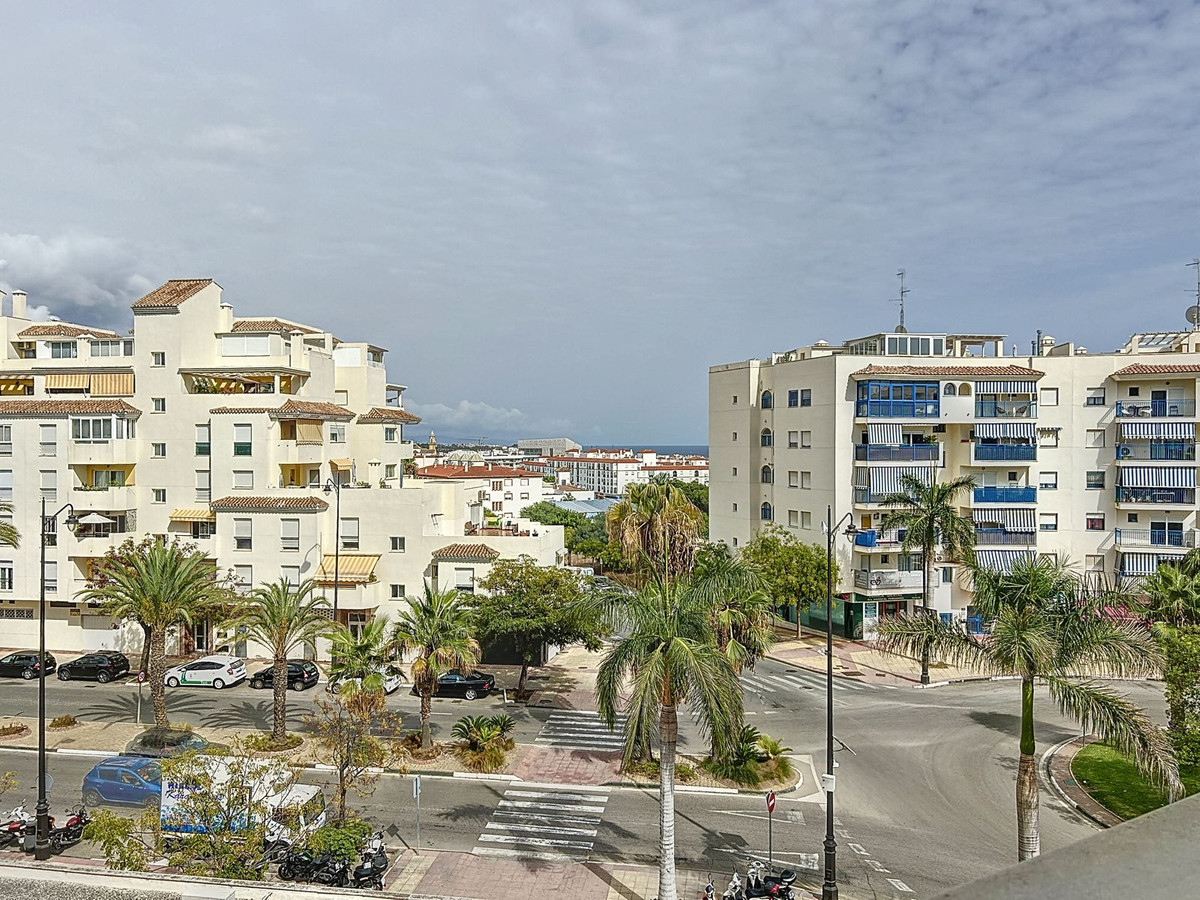 Appartement te koop in Estepona | 3 slaapkamers H4834591