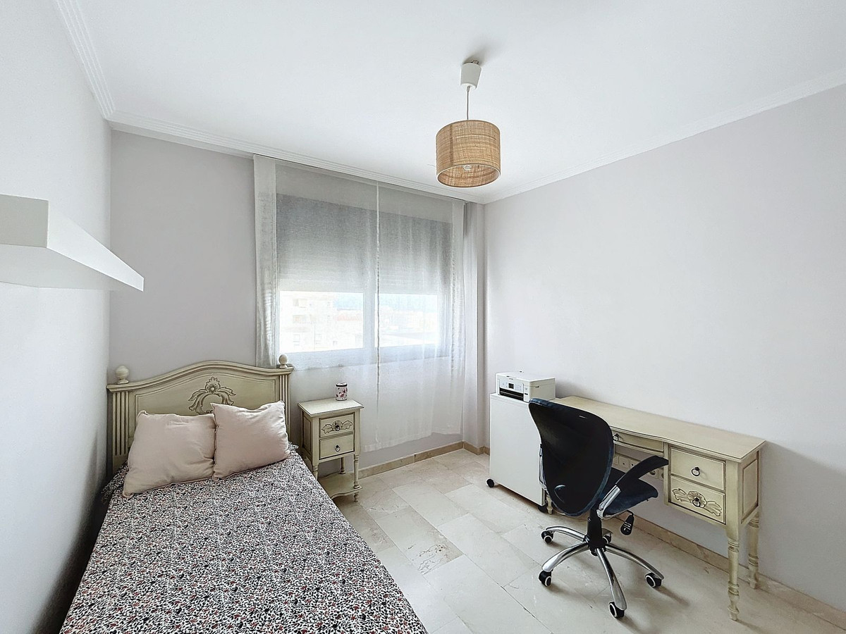 Appartement te koop in Estepona | 3 slaapkamers H4834591