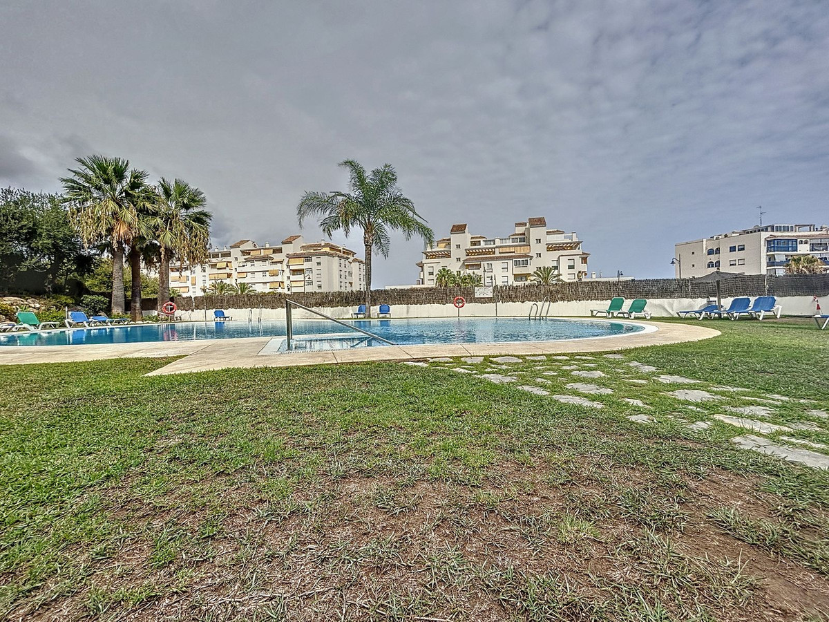 Appartement te koop in Estepona | 3 slaapkamers H4834591