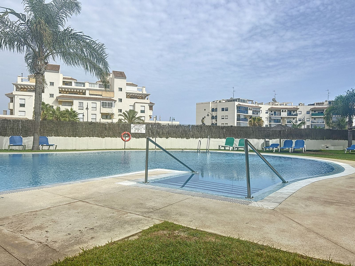 Appartement te koop in Estepona | 3 slaapkamers H4834591