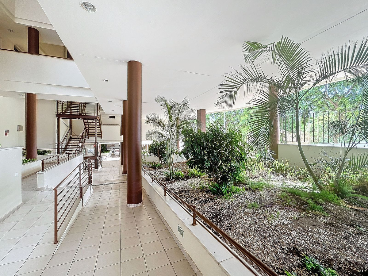 Appartement te koop in Estepona | 3 slaapkamers H4834591