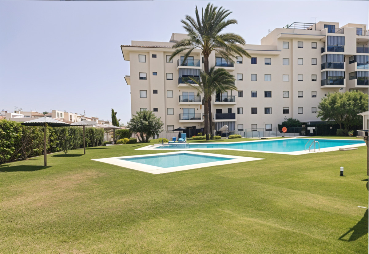 Tussenverdieping Appartement in Estepona-9