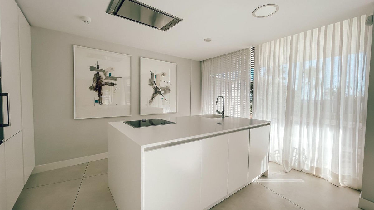 Appartement te koop in Estepona | 3 slaapkamers H4870936