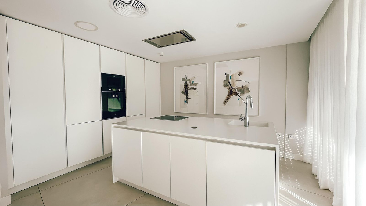 Appartement te koop in Estepona | 3 slaapkamers H4870936