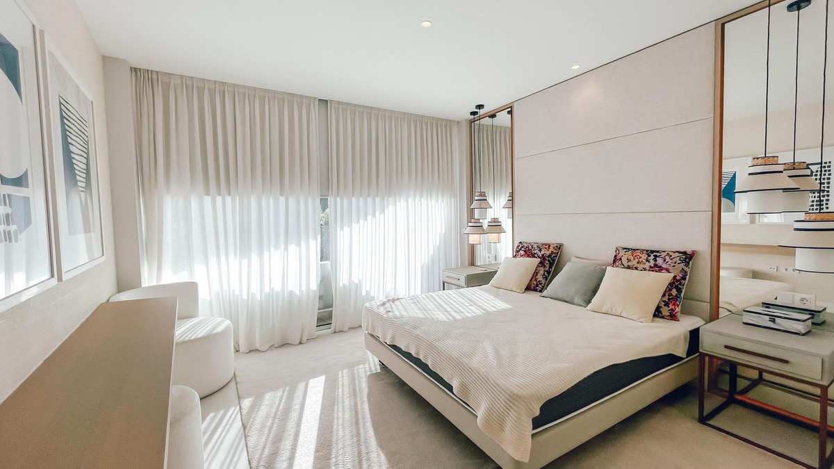 Appartement te koop in Estepona | 3 slaapkamers H4870936