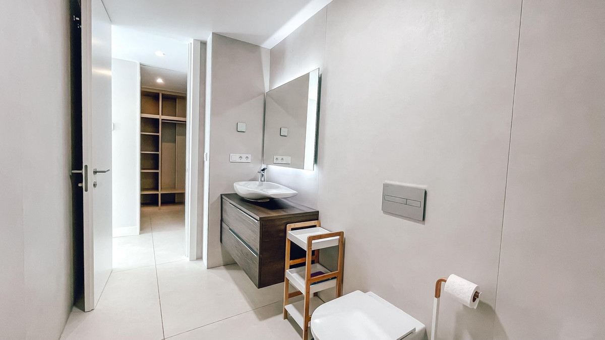 Appartement te koop in Estepona | 3 slaapkamers H4870936