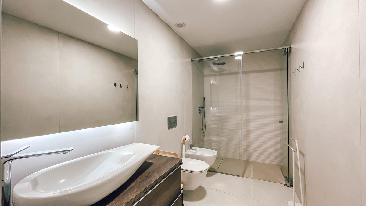 Appartement te koop in Estepona | 3 slaapkamers H4870936