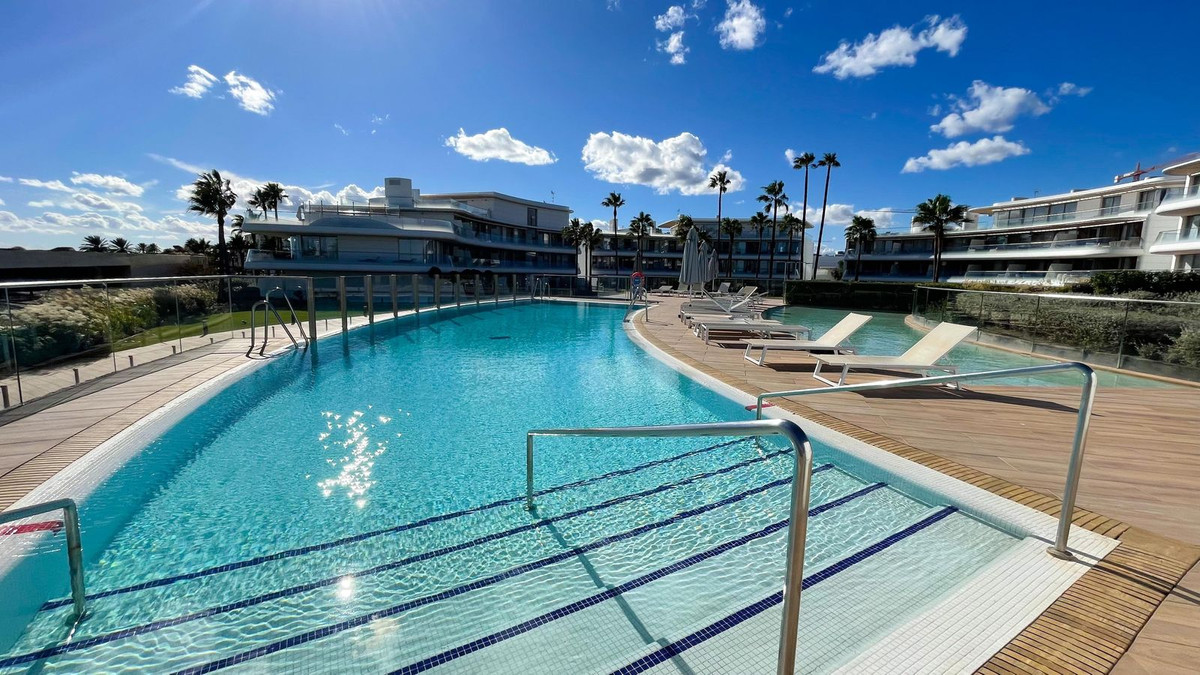 Appartement te koop in Estepona | 3 slaapkamers H4870936