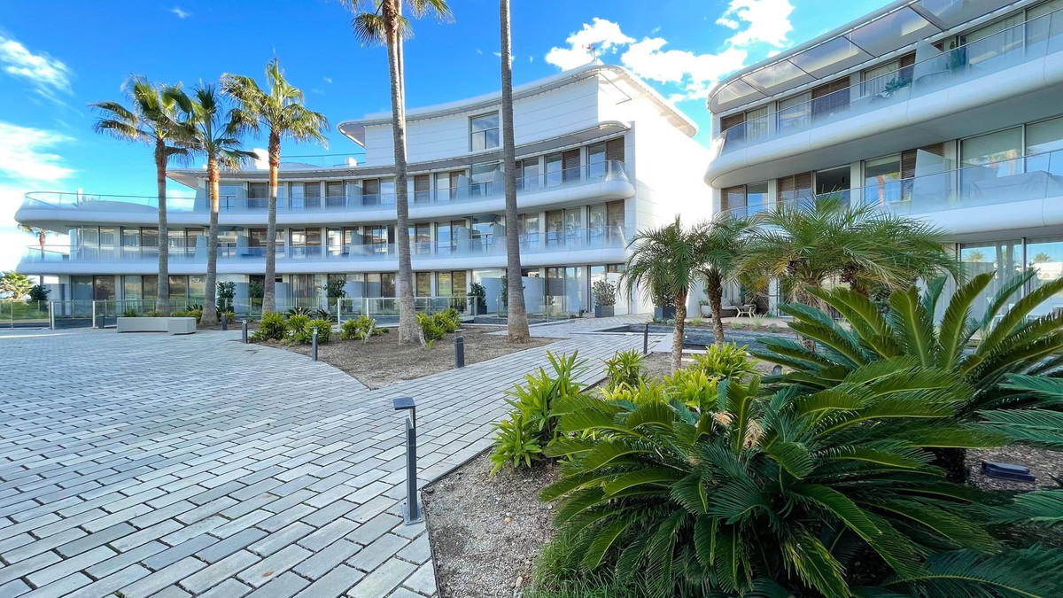 Appartement te koop in Estepona | 3 slaapkamers H4870936