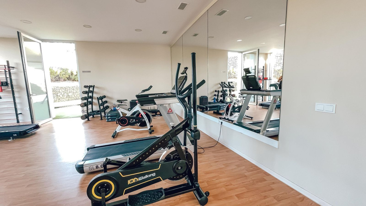 Appartement te koop in Estepona | 3 slaapkamers H4870936