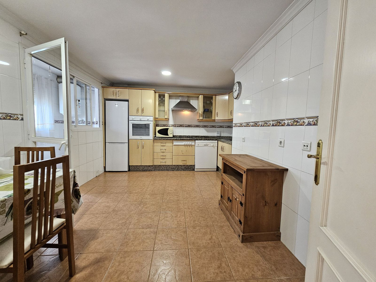 Appartement te koop in Estepona | 2 slaapkamers H4883365