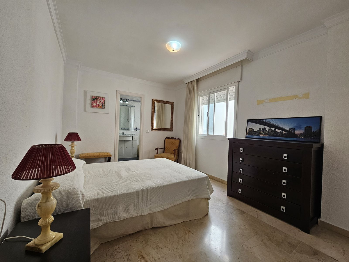 Appartement te koop in Estepona | 2 slaapkamers H4883365