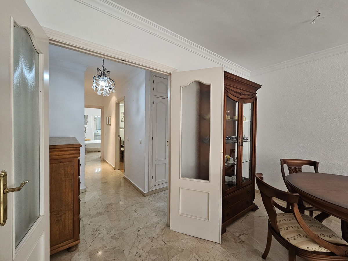 Appartement te koop in Estepona | 2 slaapkamers H4883365