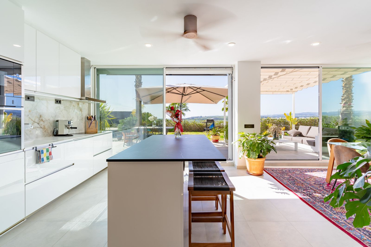 Appartement te koop in Estepona | 4 slaapkamers H4890244