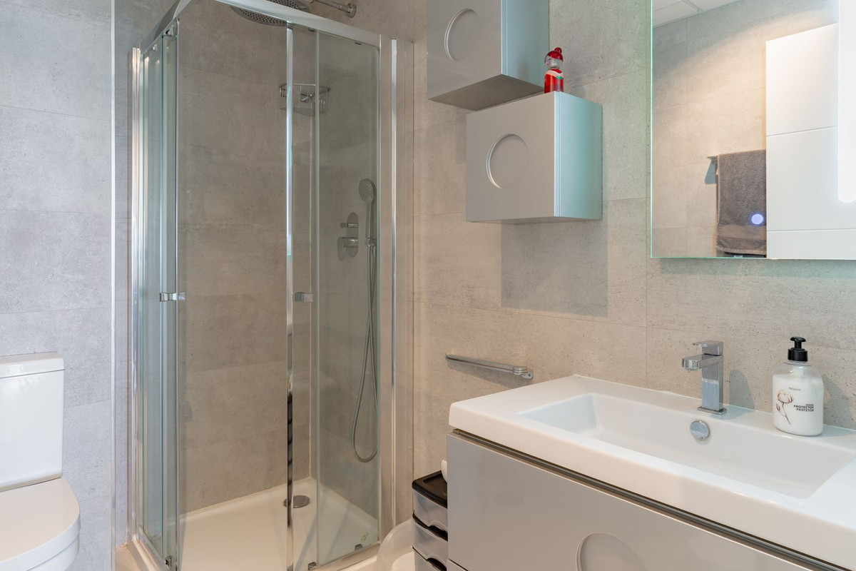 Appartement te koop in Estepona | 4 slaapkamers H4890244