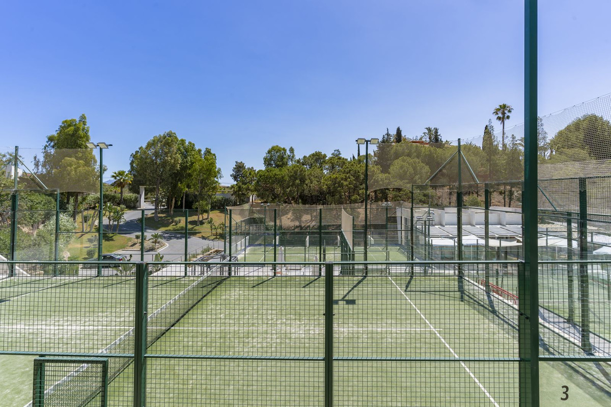 Appartement te koop in Estepona | 4 slaapkamers H4890244