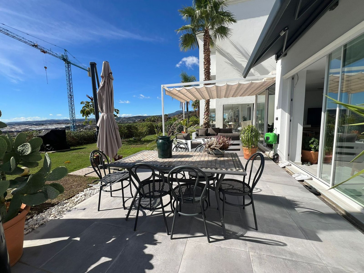 Appartement te koop in Estepona | 4 slaapkamers H4890244