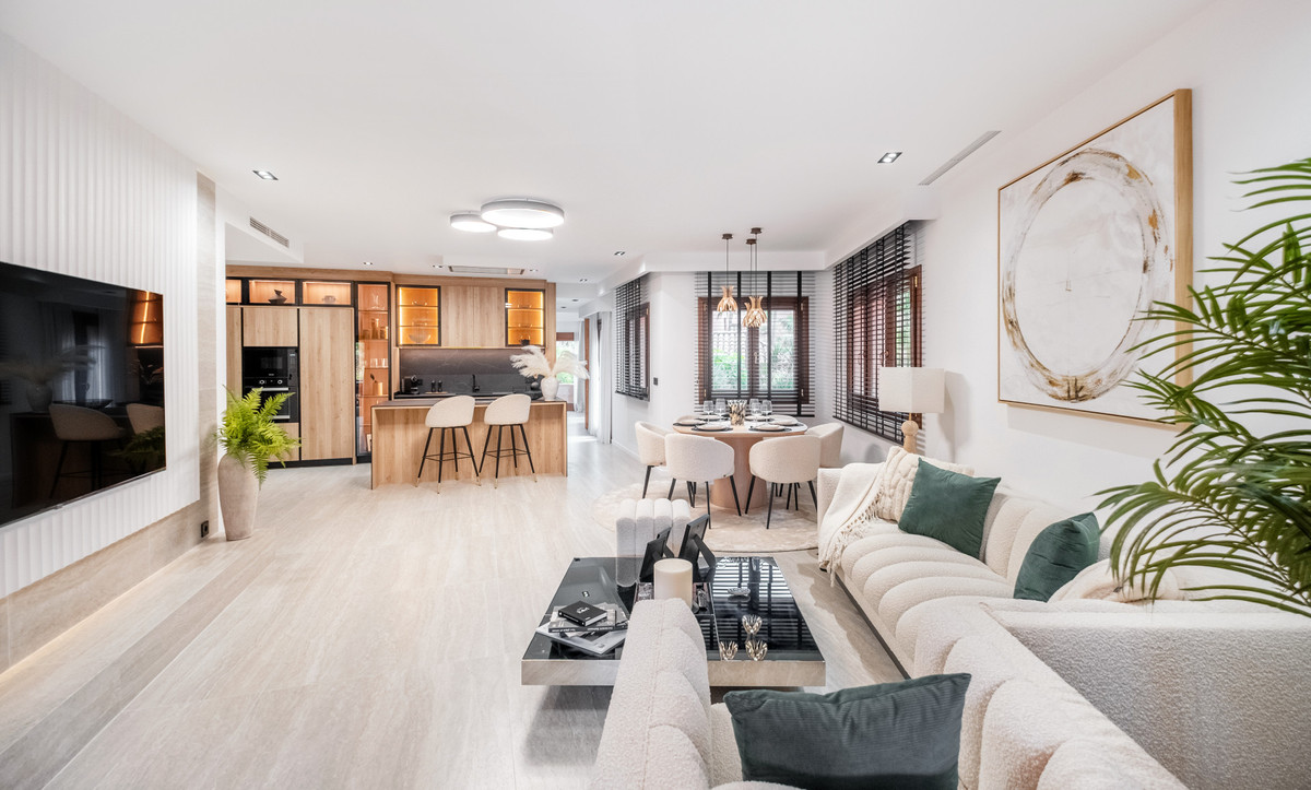 Appartement te koop in Estepona | 3 slaapkamers H4904944