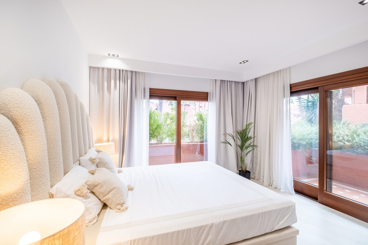 Appartement te koop in Estepona | 3 slaapkamers H4904944