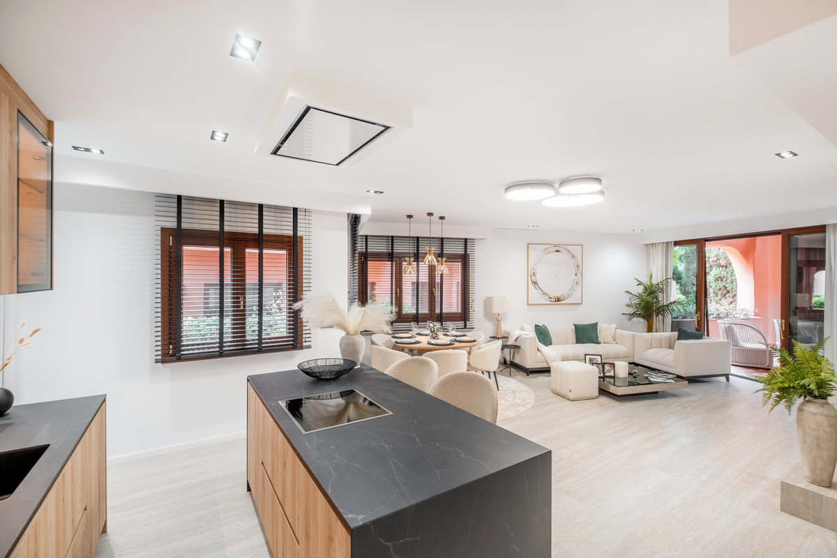 Appartement te koop in Estepona | 3 slaapkamers H4904944