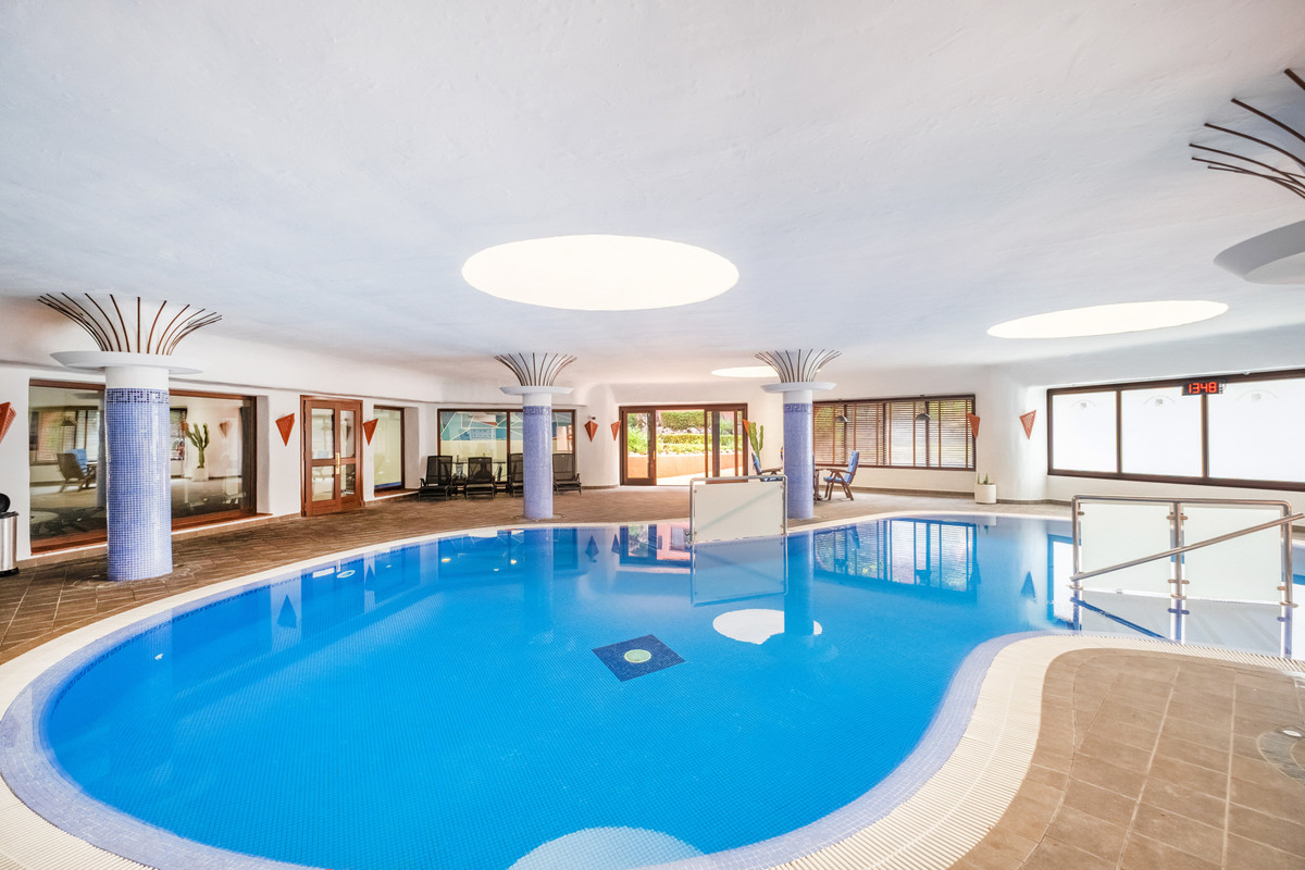 Appartement te koop in Estepona | 3 slaapkamers H4904944