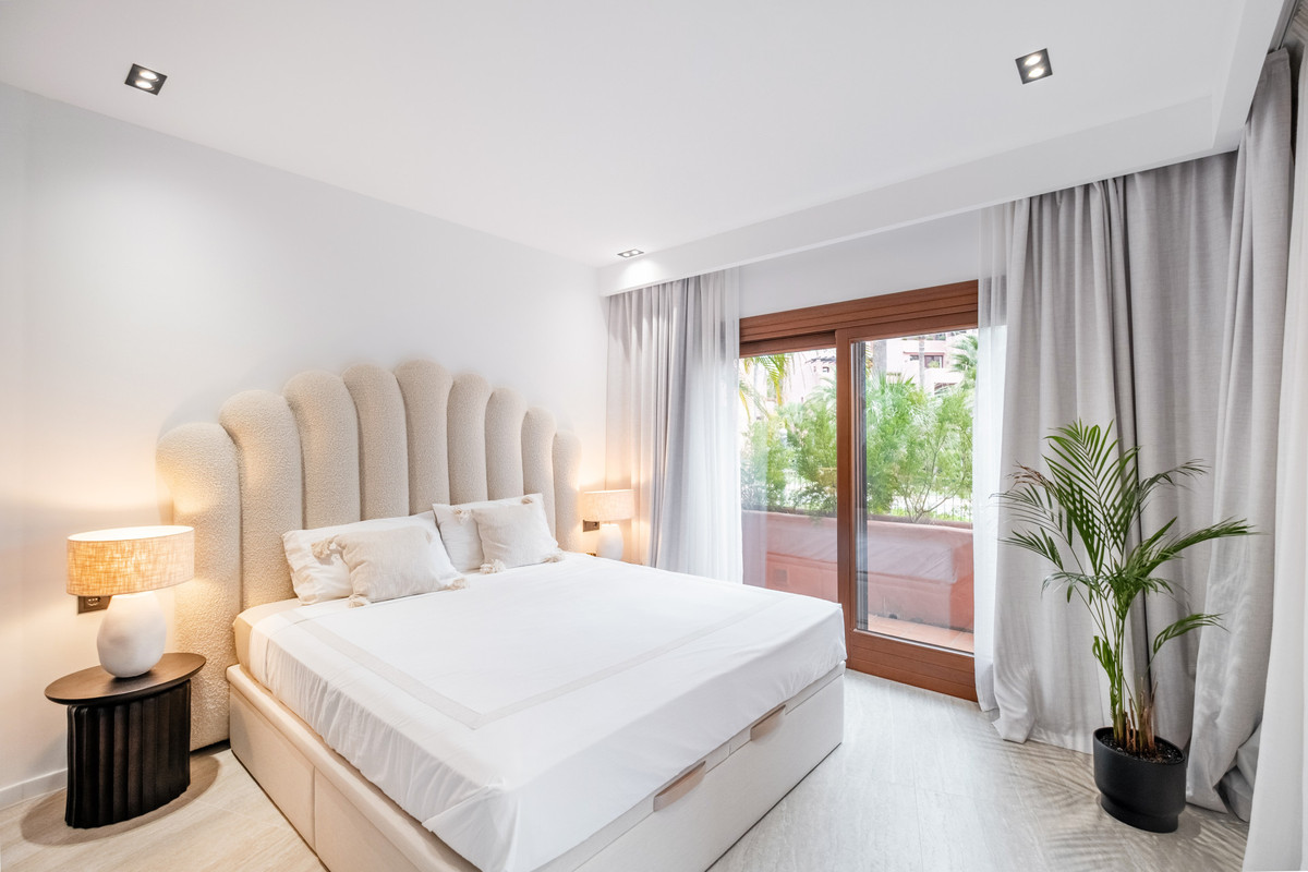 Appartement te koop in Estepona | 3 slaapkamers H4904944