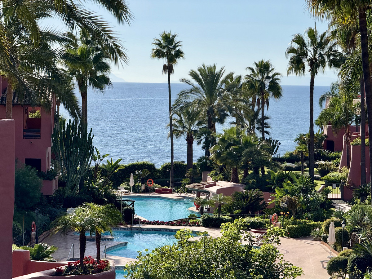 Appartement te koop in Estepona | 3 slaapkamers H4921405