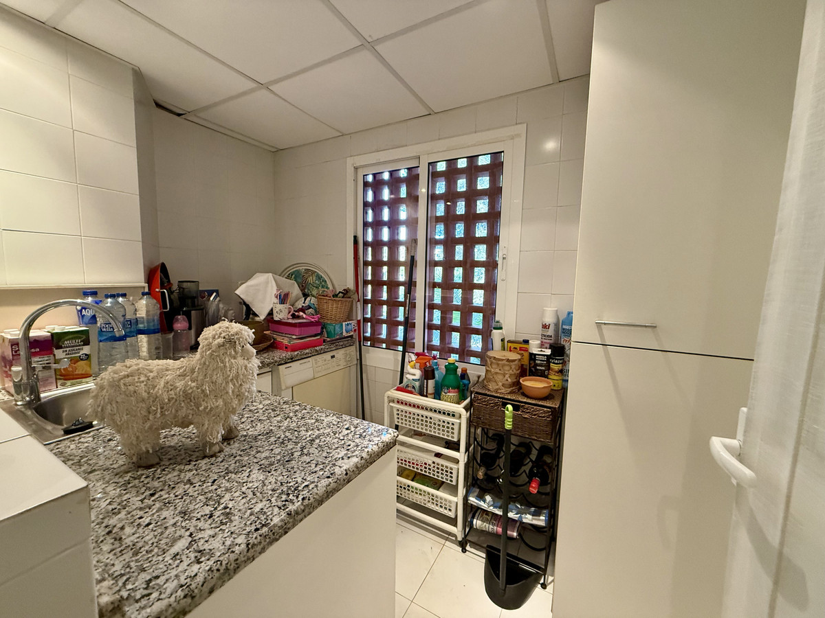 Appartement te koop in Estepona | 3 slaapkamers H4921405