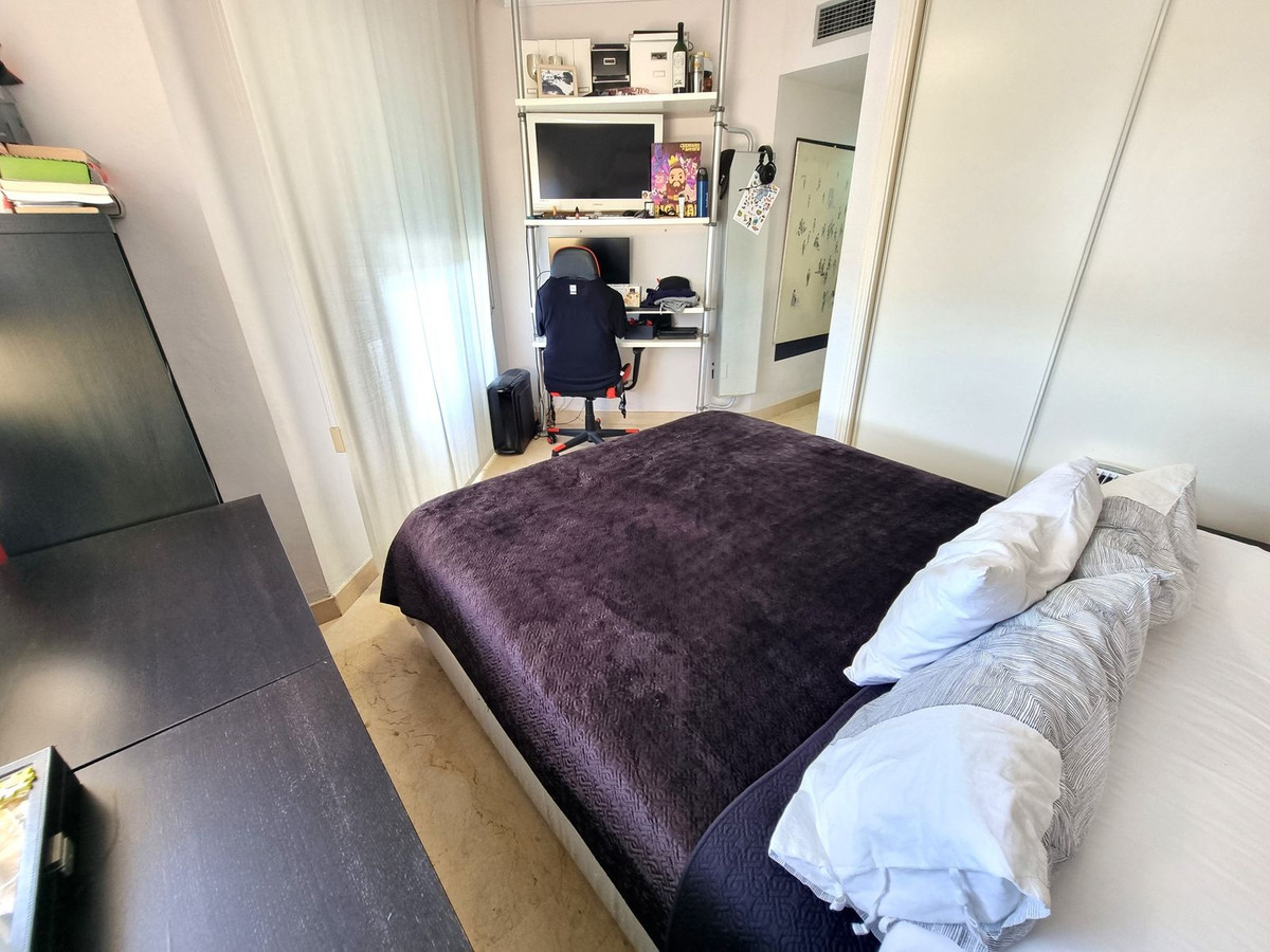Appartement te koop in Estepona | 3 slaapkamers H4957453