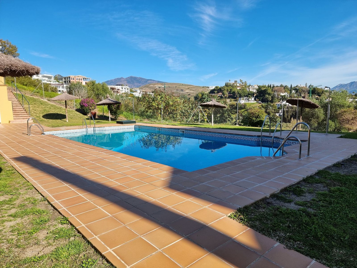 Appartement te koop in Estepona | 3 slaapkamers H4957453
