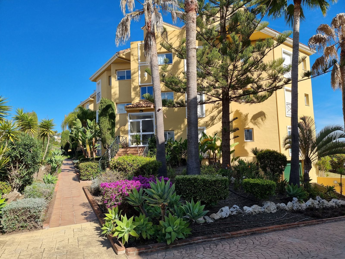 Appartement te koop in Estepona | 3 slaapkamers H4957453
