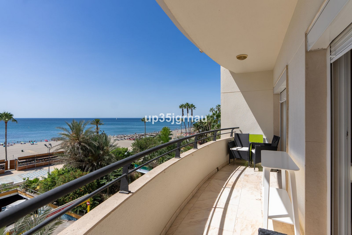Appartement te koop in Estepona | 3 slaapkamers H4958086