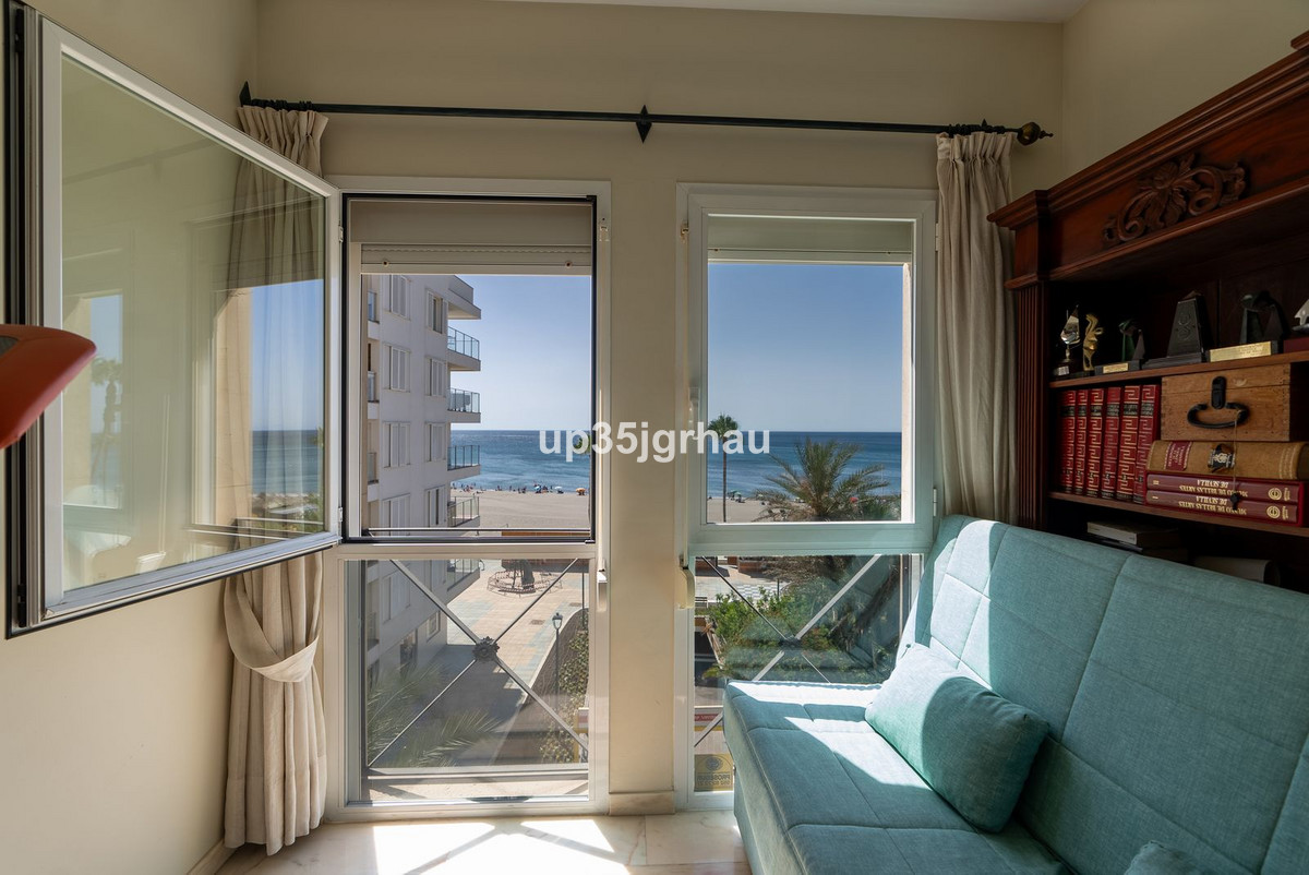 Appartement te koop in Estepona | 3 slaapkamers H4958086