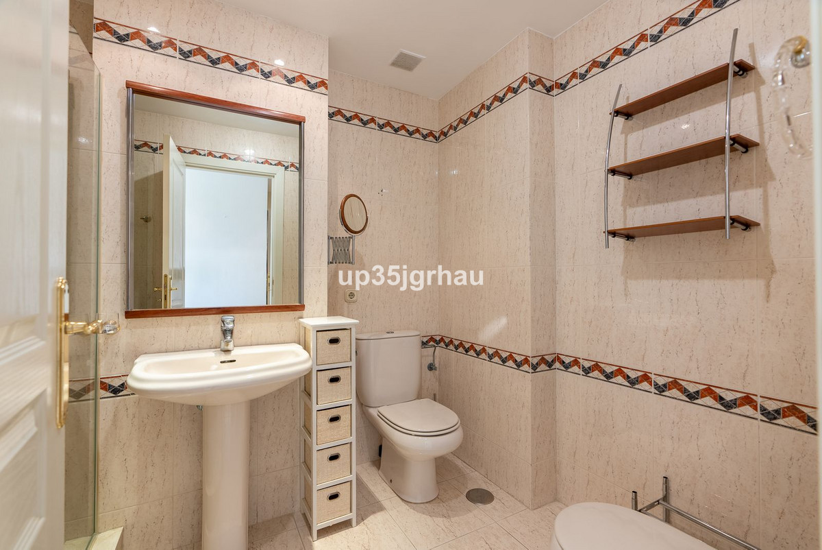 Appartement te koop in Estepona | 3 slaapkamers H4958086