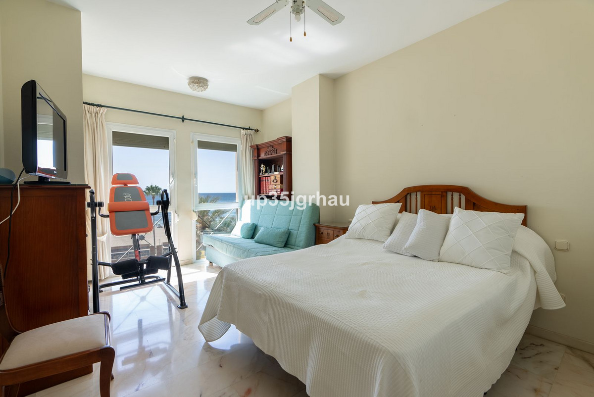 Appartement te koop in Estepona | 3 slaapkamers H4958086