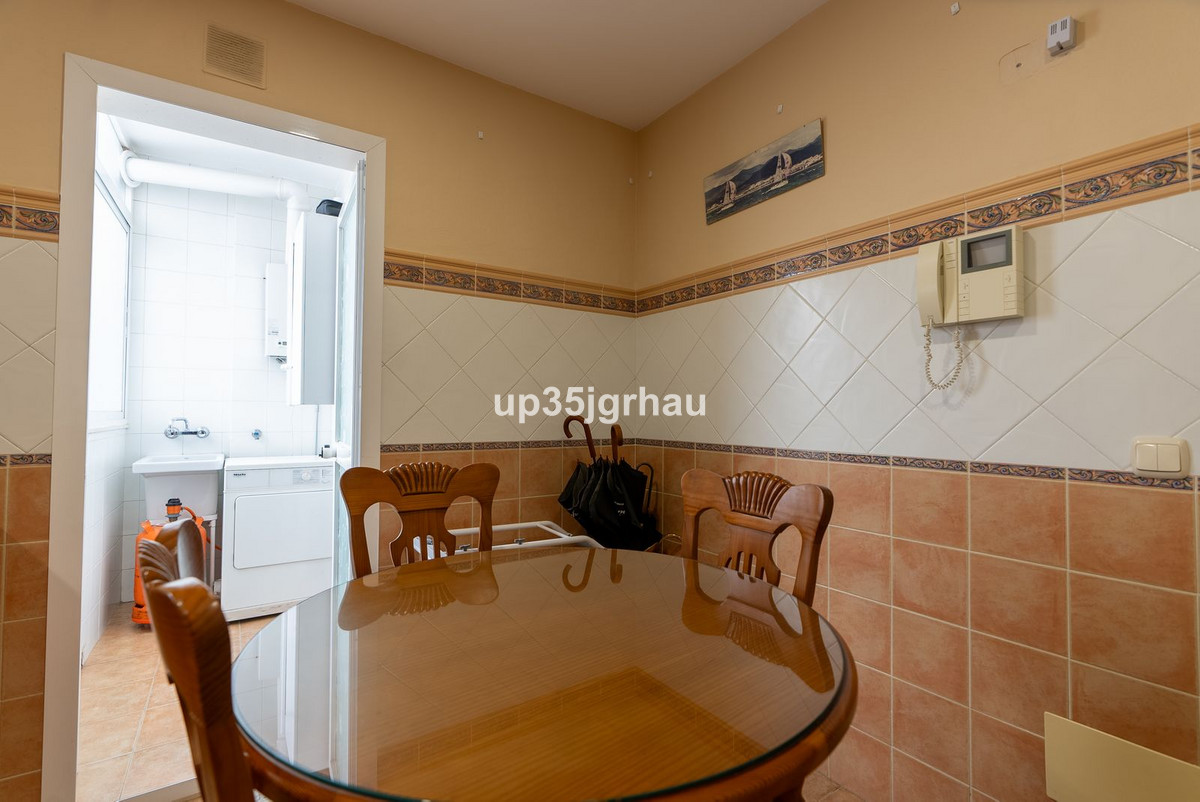 Appartement te koop in Estepona | 3 slaapkamers H4958086