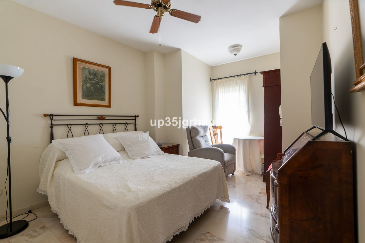 Appartement te koop in Estepona | 3 slaapkamers H4958086