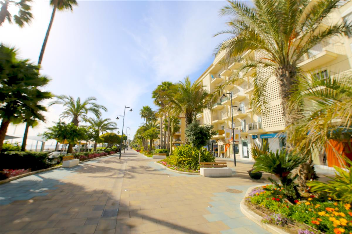 Appartement te koop in Estepona | 2 slaapkamers H4958881