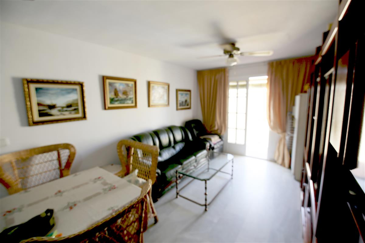Appartement te koop in Estepona | 2 slaapkamers H4958881