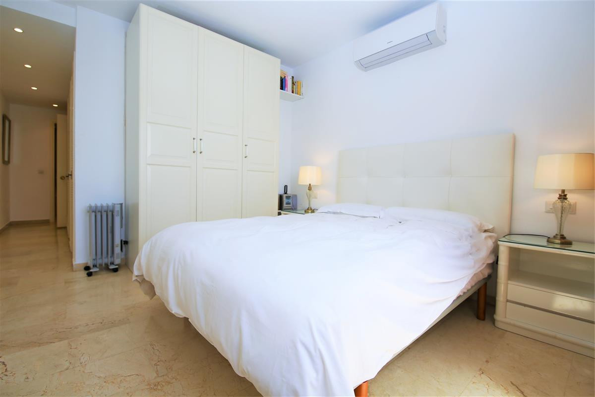 Penthouse te koop in Estepona | 2 slaapkamers H4958938