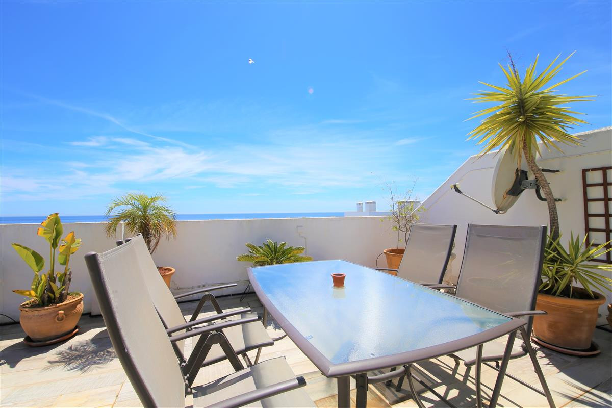 Penthouse te koop in Estepona | 2 slaapkamers H4958938