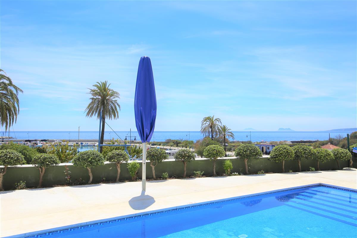 Penthouse te koop in Estepona | 2 slaapkamers H4958938