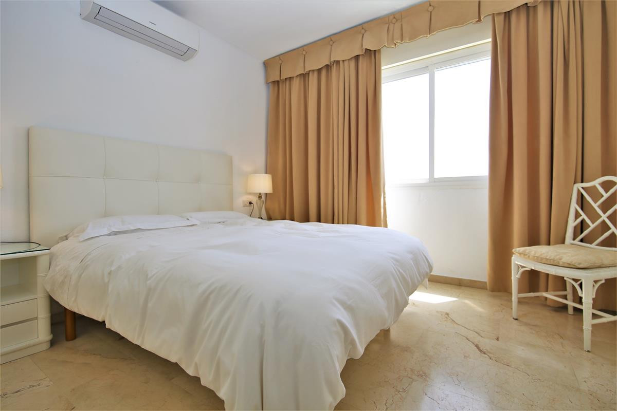 Penthouse te koop in Estepona | 2 slaapkamers H4958938