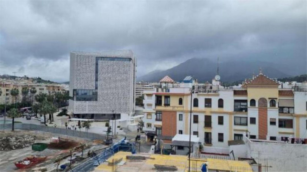 Appartement te koop in Estepona | 4 slaapkamers H4972831