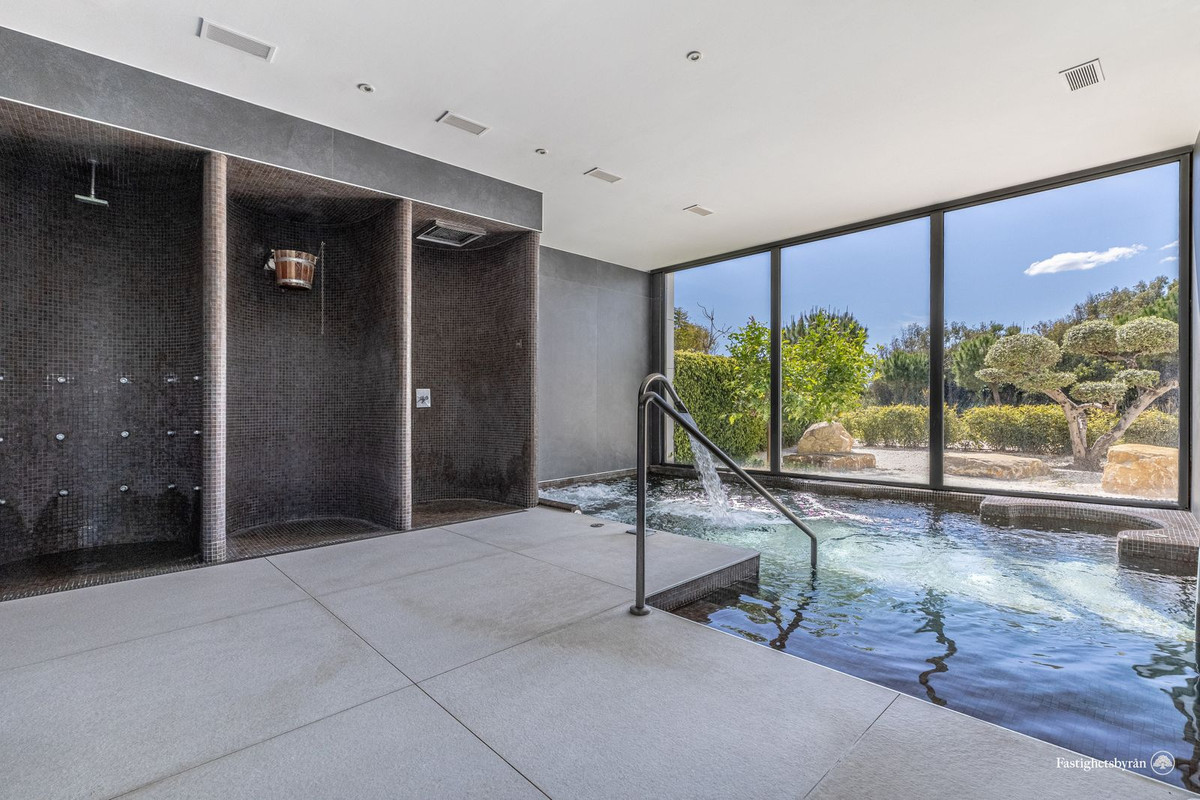 Property main view 30